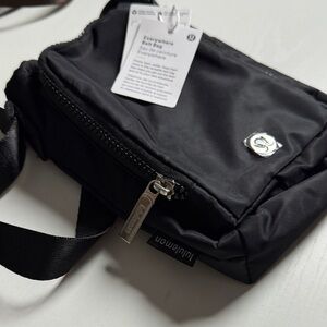 lululemon athletica Black Compact Crossbody Belt Bag